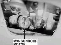 Sunroof Components Diagram for 2002 Hyundai Sonata GLS 2.7 V6 GAS