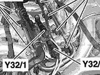 Engine, Between Cylinder Banks Diagram for 2001 MERCEDES-BENZ S500  5.0 V8 GAS